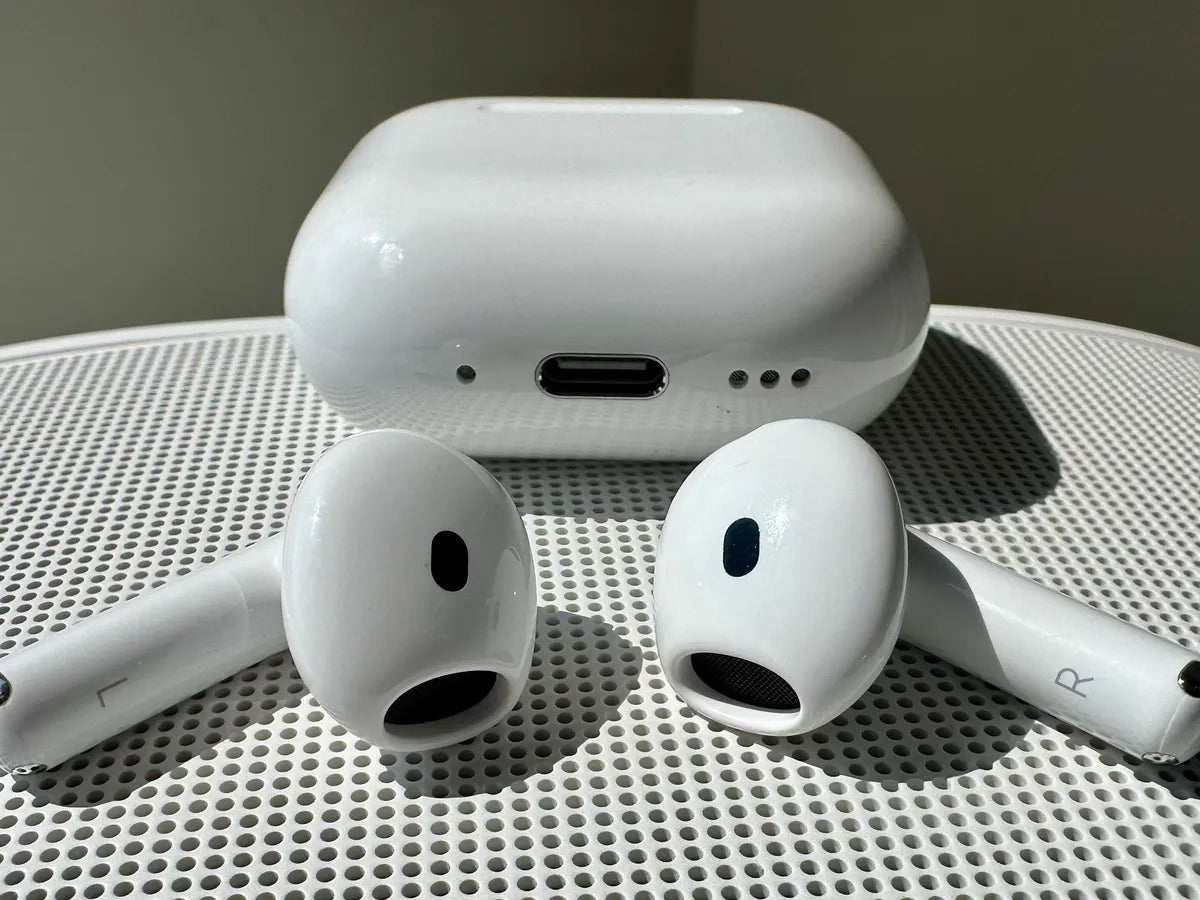 Apple AirPods 4
